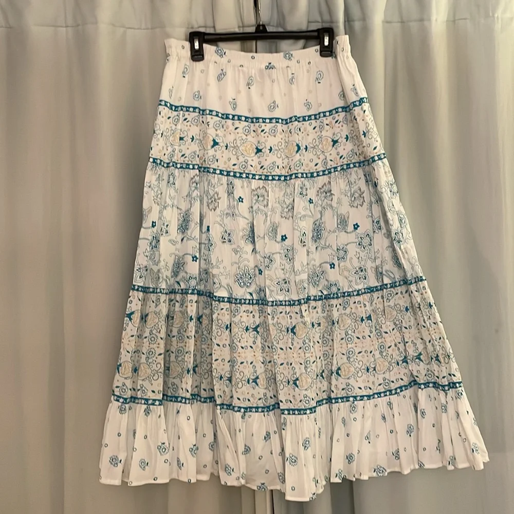 Chadwicks Floral Blue and White Maxi‎ Cotton Skirt, size L